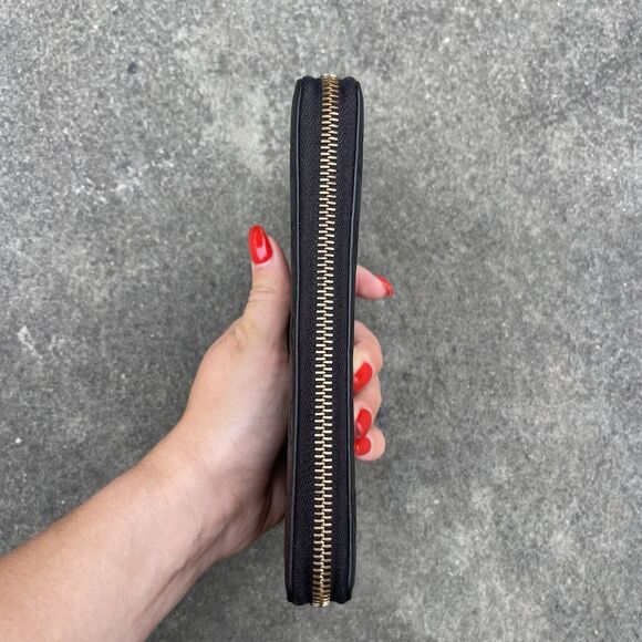 Gucci Black Monogram Leather Zip Wallet Interlocking GG Zipper Pull - Picture 9 of 14